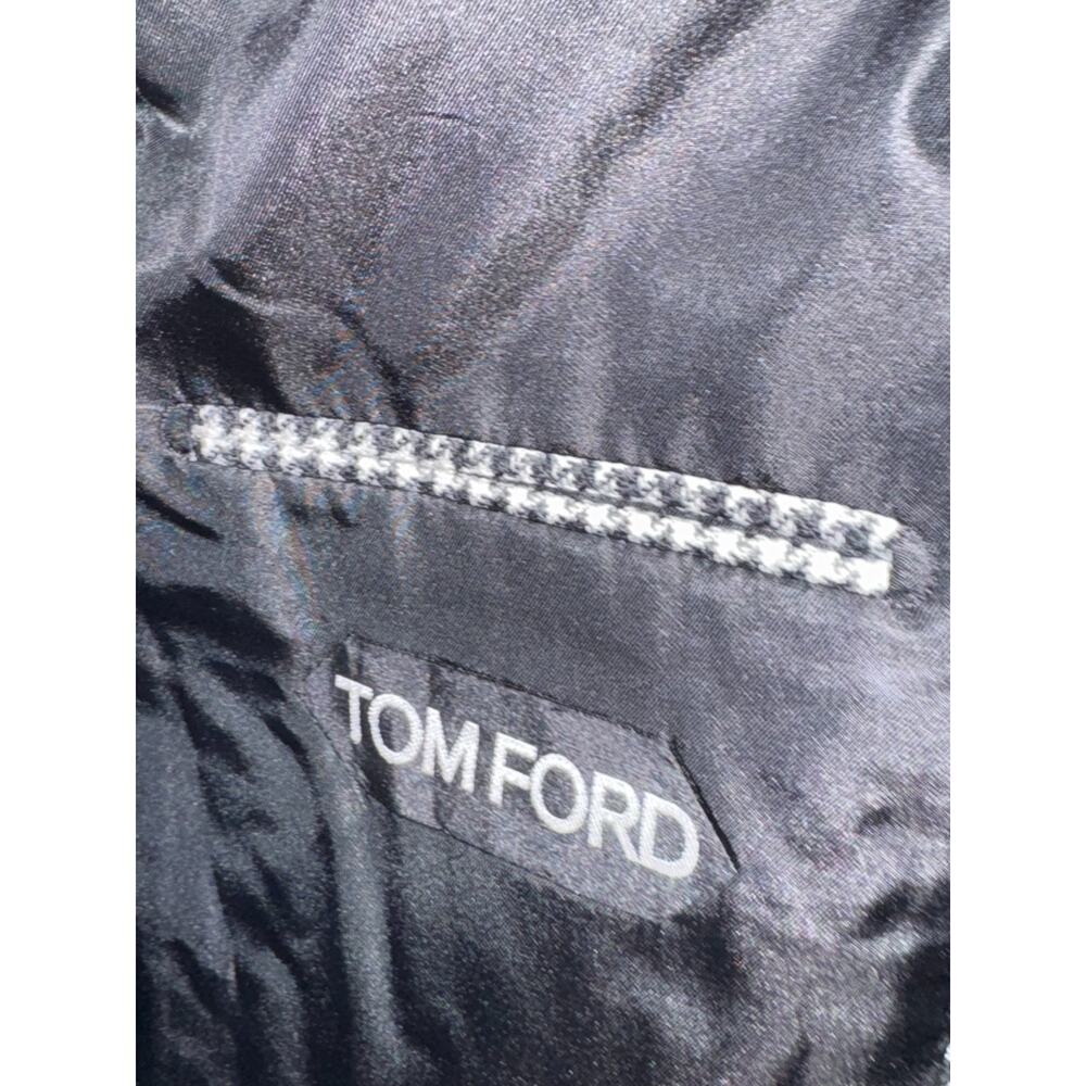 New Tom Ford Peak Lapel Shelton Houndstooth Wool Tweed Suit 48R 38R 33 Trousers - Picture 9 of 16